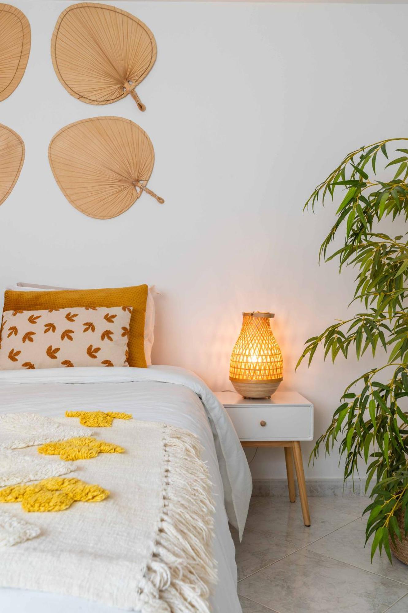 Flat With Ac, Wifi, Netflix, Balcony - 3 Min From The Beach Lägenhet Armação de Pêra Exteriör bild